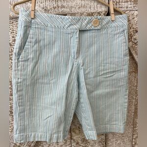 Talbots Striped Blue Women's Shorts Cotton w/ a stretch for comfort.  10” size 8